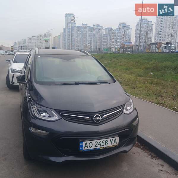 Хэтчбек Opel Ampera-e 2018 в Киеве