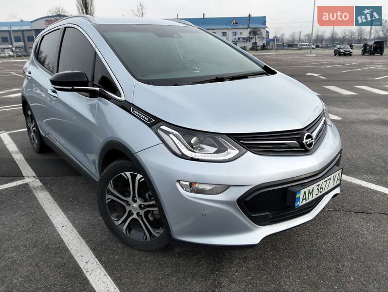 Хэтчбек Opel Ampera-e 2017 в Житомире