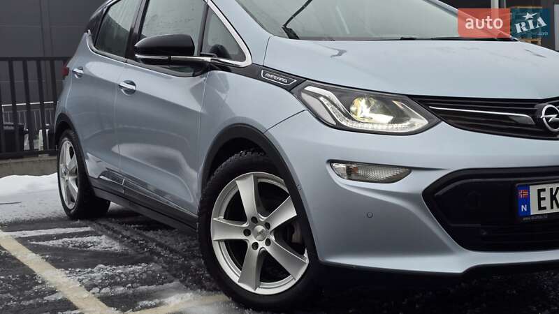 Хэтчбек Opel Ampera-e 2017 в Каменец-Подольском