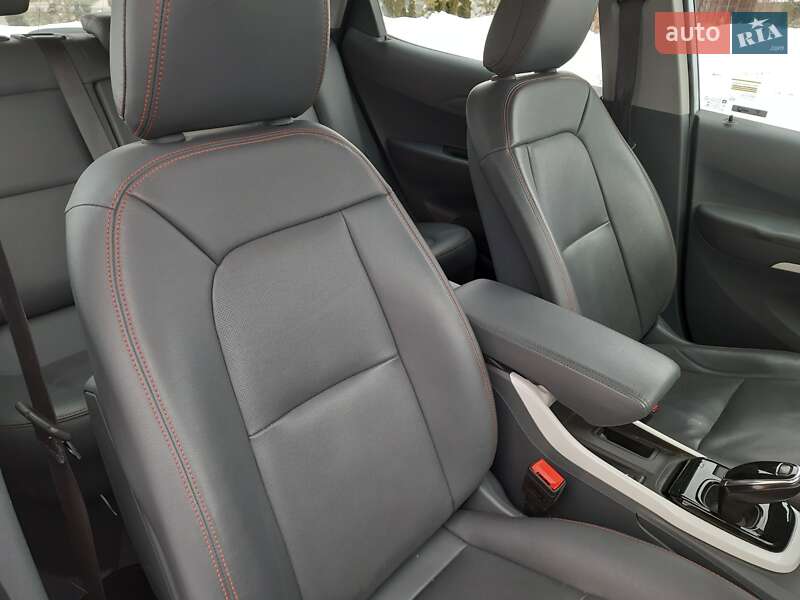 Хэтчбек Opel Ampera-e 2017 в Золочеве фото 39 Хэтчбек Opel Ampera-e 2017 в Золочеве