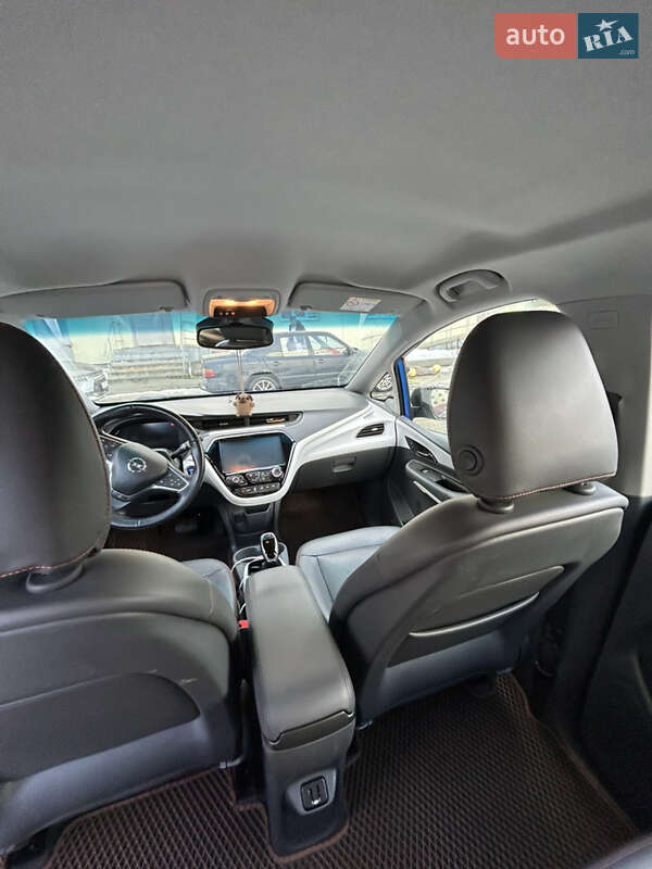 Хэтчбек Opel Ampera-e 2017 в Новояворовске фото 15 Хэтчбек Opel Ampera-e 2017 в Новояворовске