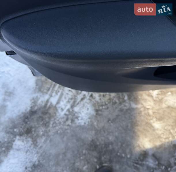 Хэтчбек Opel Ampera-e 2019 в Львове фото 64 Хэтчбек Opel Ampera-e 2019 в Львове