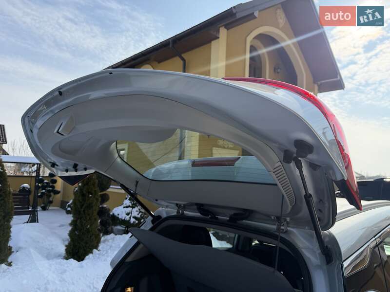 Хэтчбек Opel Ampera-e 2019 в Львове фото 97 Хэтчбек Opel Ampera-e 2019 в Львове