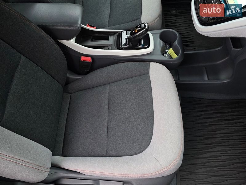 Хэтчбек Opel Ampera-e 2019 в Тернополе фото 42 Хэтчбек Opel Ampera-e 2019 в Тернополе