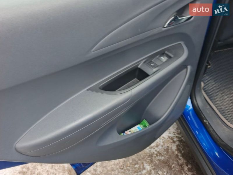 Хэтчбек Opel Ampera-e 2018 в Броварах