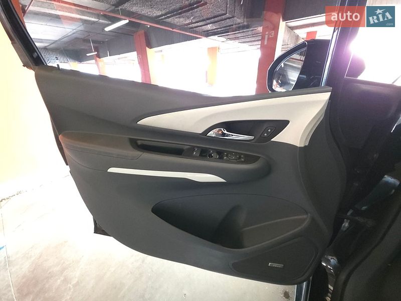 Хетчбек Opel Ampera-e 2019 в Львові