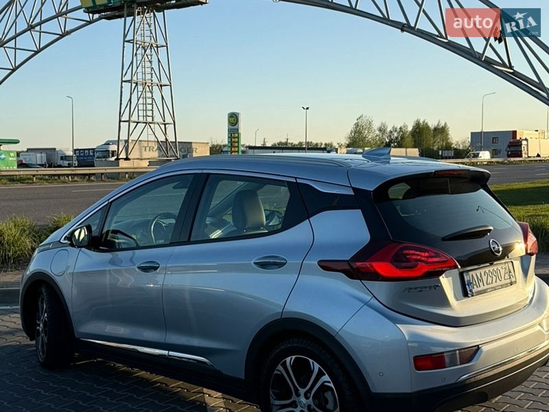 Хэтчбек Opel Ampera-e 2017 в Житомире