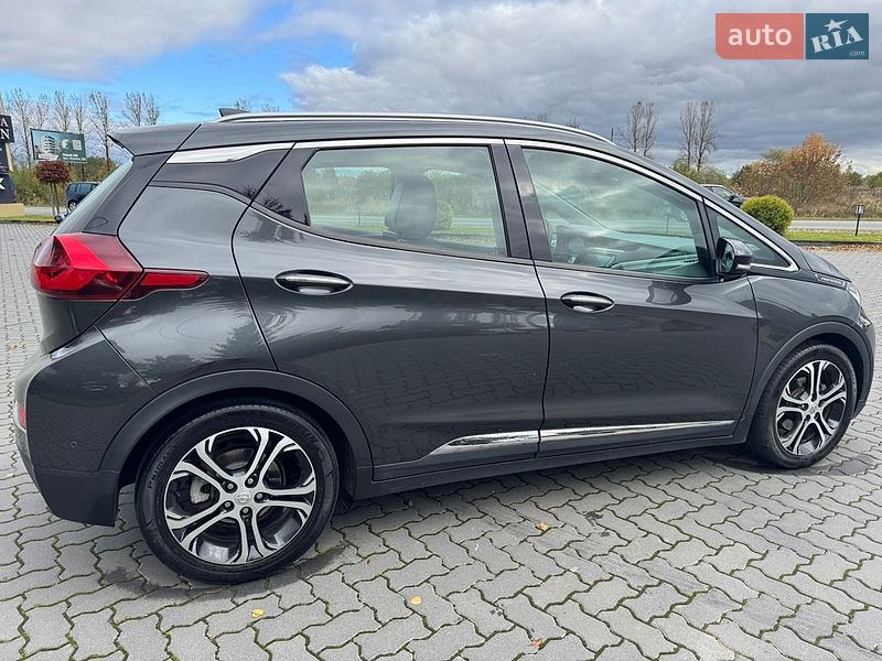 Хэтчбек Opel Ampera-e 2017 в Коломые фото 24 Хэтчбек Opel Ampera-e 2017 в Коломые