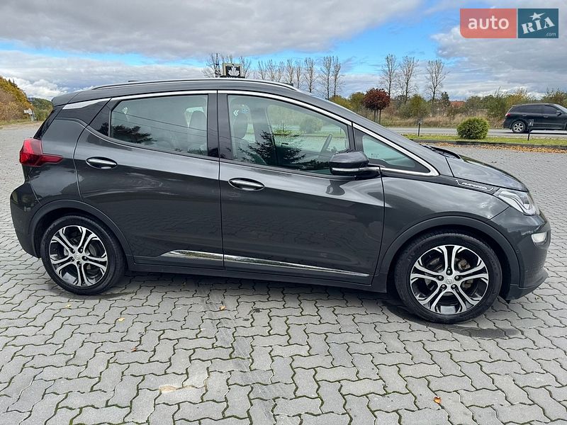 Хэтчбек Opel Ampera-e 2017 в Коломые фото 28 Хэтчбек Opel Ampera-e 2017 в Коломые