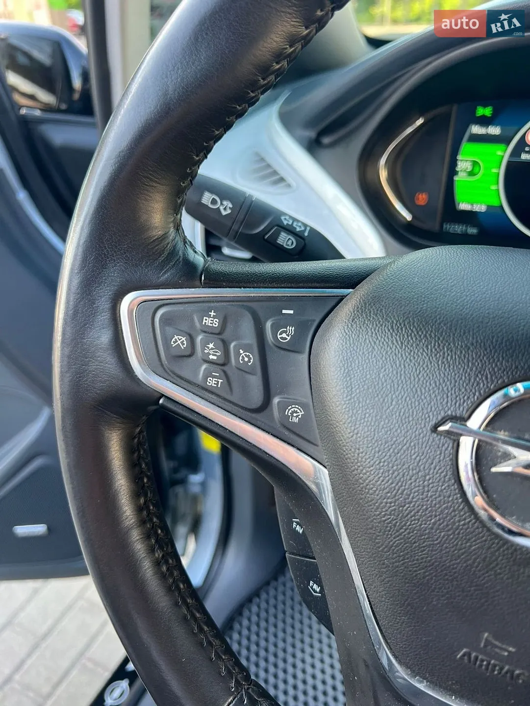 2017 Opel Ampera - мініатюра 32