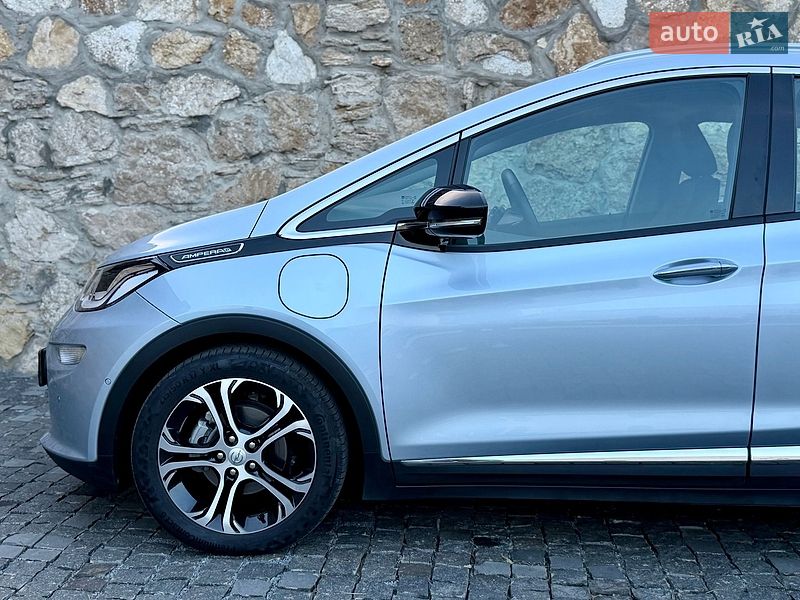 Хэтчбек Opel Ampera-e 2017 в Ровно