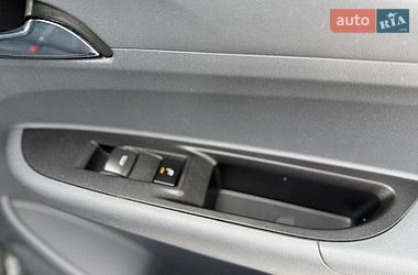 Хэтчбек Opel Ampera-e 2018 в Коломые фото 36 Хэтчбек Opel Ampera-e 2018 в Коломые