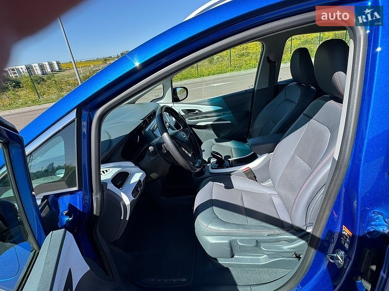 Хэтчбек Opel Ampera-e 2017 в Ровно