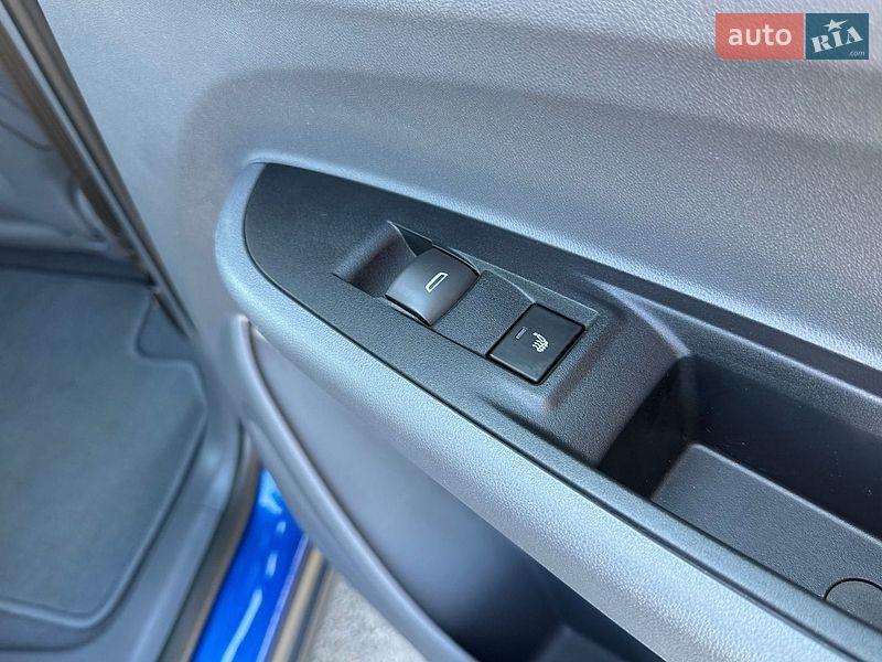 Хэтчбек Opel Ampera-e 2017 в Ровно