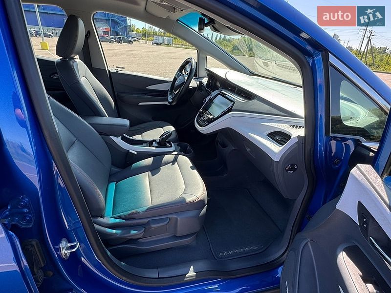 Хэтчбек Opel Ampera-e 2017 в Ровно