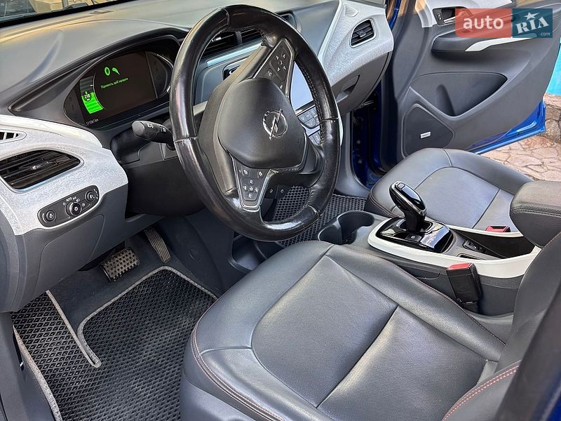 Хэтчбек Opel Ampera-e 2019 в Хмельницком