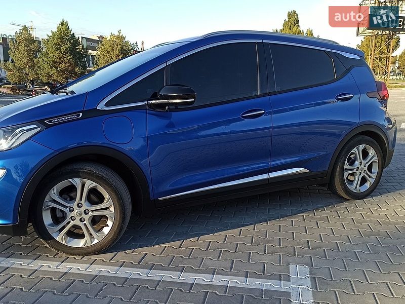 Хэтчбек Opel Ampera-e 2017 в Хмельницком