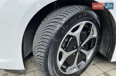 Хэтчбек Opel Ampera 2012 в 