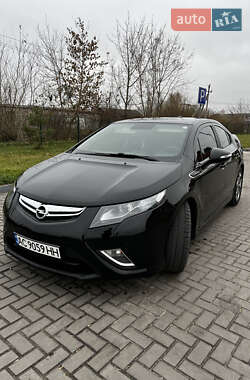 Хэтчбек Opel Ampera 2012 в 
