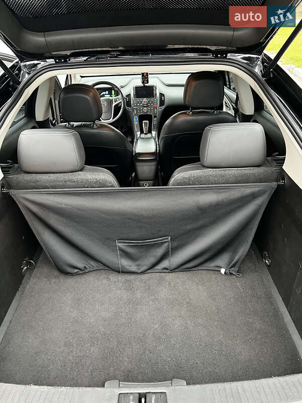 Хэтчбек Opel Ampera 2012 в Любомле