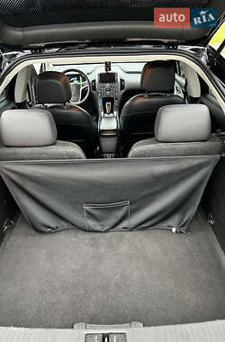 Хэтчбек Opel Ampera 2012 в 