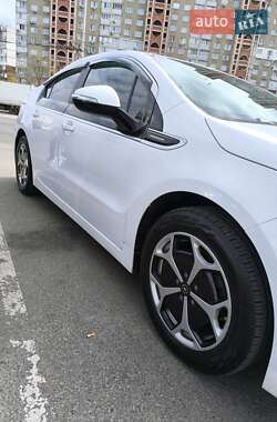 Хэтчбек Opel Ampera 2012 в 