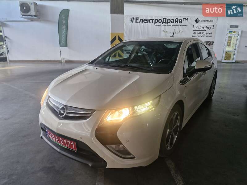 Хэтчбек Opel Ampera 2011 в Виннице