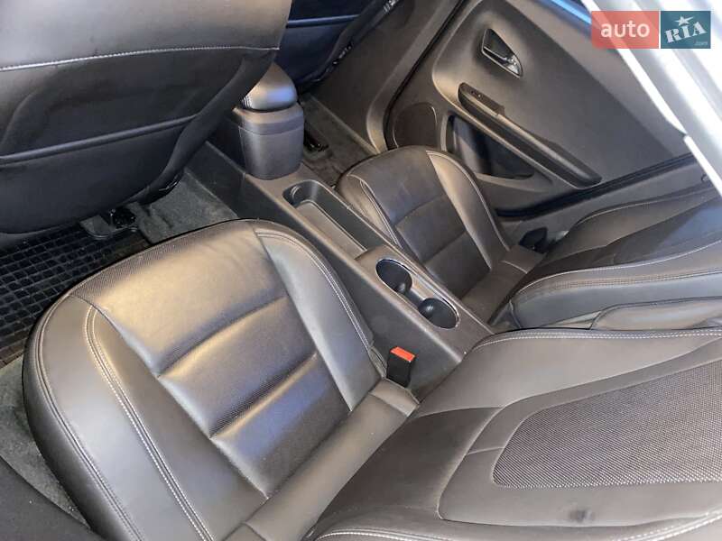 Хэтчбек Opel Ampera 2011 в Виннице