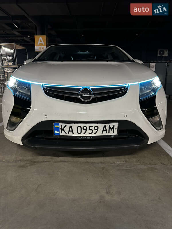 Хетчбек Opel Ampera 2012 в Києві