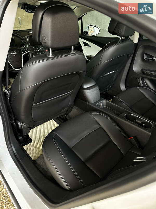 Хетчбек Opel Ampera 2012 в Києві