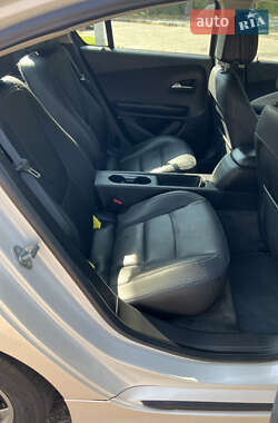 Хэтчбек Opel Ampera 2013 в 
