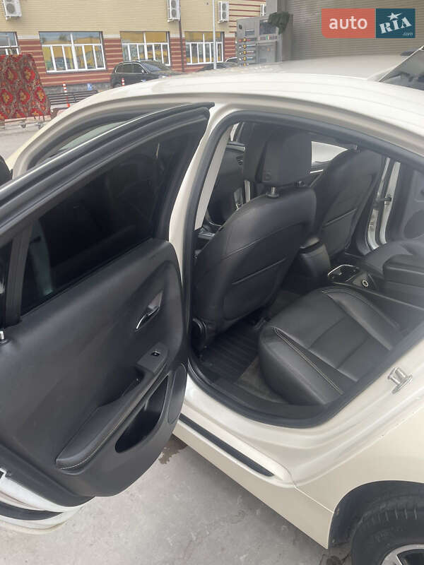 Хэтчбек Opel Ampera 2012 в Житомире