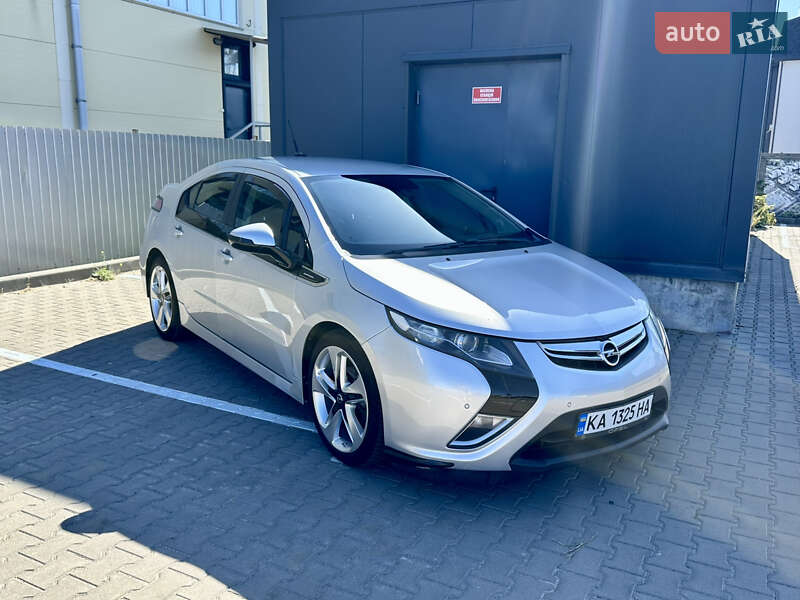 Хэтчбек Opel Ampera 2012 в Киеве фото 4 Хэтчбек Opel Ampera 2012 в Киеве