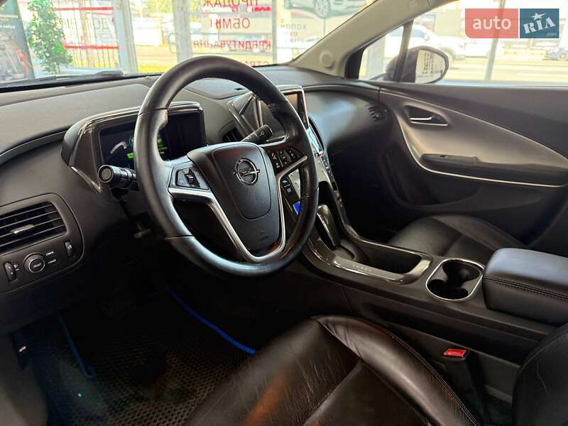 Хэтчбек Opel Ampera 2012 в Киеве