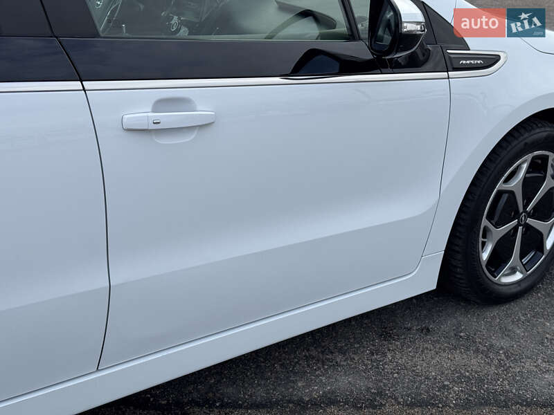 Хэтчбек Opel Ampera 2012 в Белой Церкви