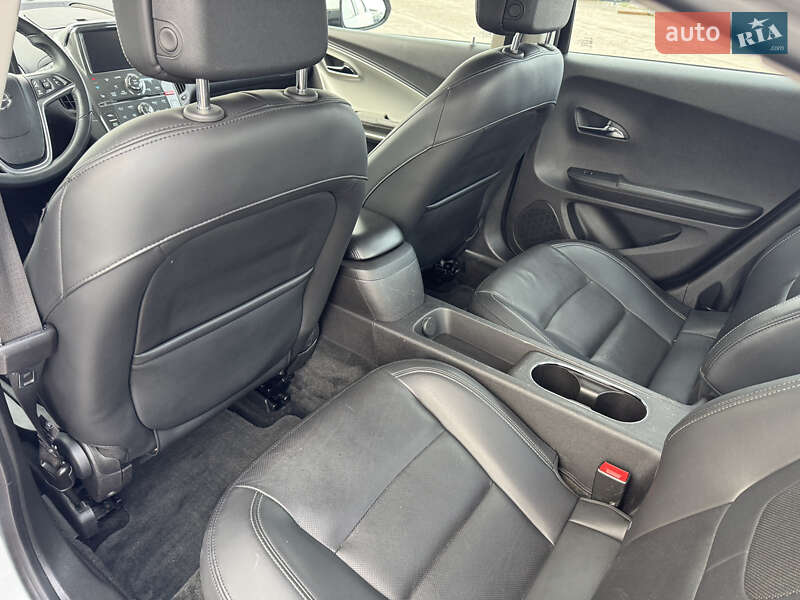 Хэтчбек Opel Ampera 2012 в Белой Церкви