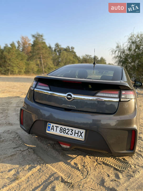 Хэтчбек Opel Ampera 2012 в Киеве