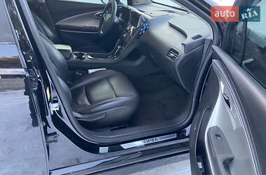 Хэтчбек Opel Ampera 2011 в Яворове