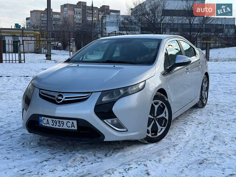 Хэтчбек Opel Ampera 2011 в Черкассах