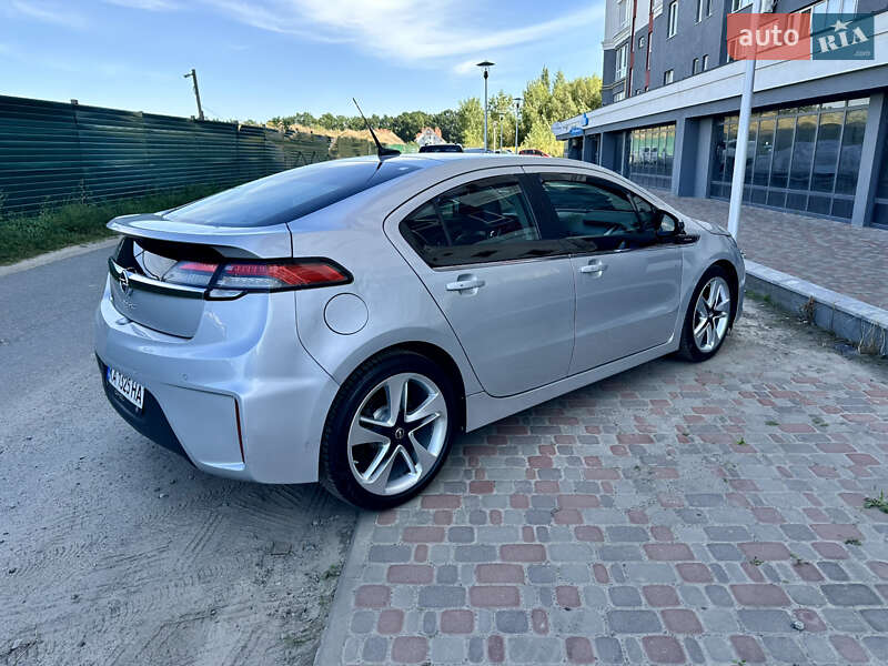 Хэтчбек Opel Ampera 2012 в Киеве фото 6 Хэтчбек Opel Ampera 2012 в Киеве