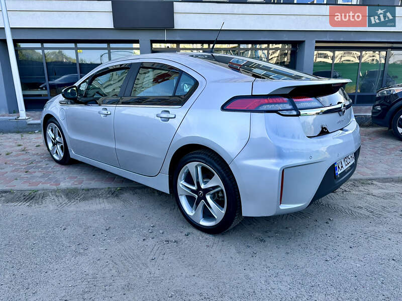 Хэтчбек Opel Ampera 2012 в Киеве фото 9 Хэтчбек Opel Ampera 2012 в Киеве