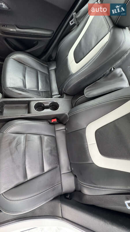 Хетчбек Opel Ampera 2011 в Івано-Франківську