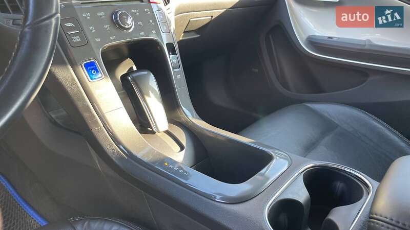 Хетчбек Opel Ampera 2012 в Києві фото 12 Хетчбек Opel Ampera 2012 в Києві