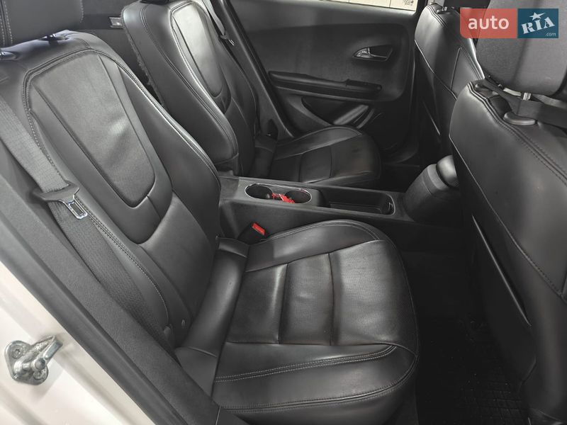 Хэтчбек Opel Ampera 2012 в Монастырище