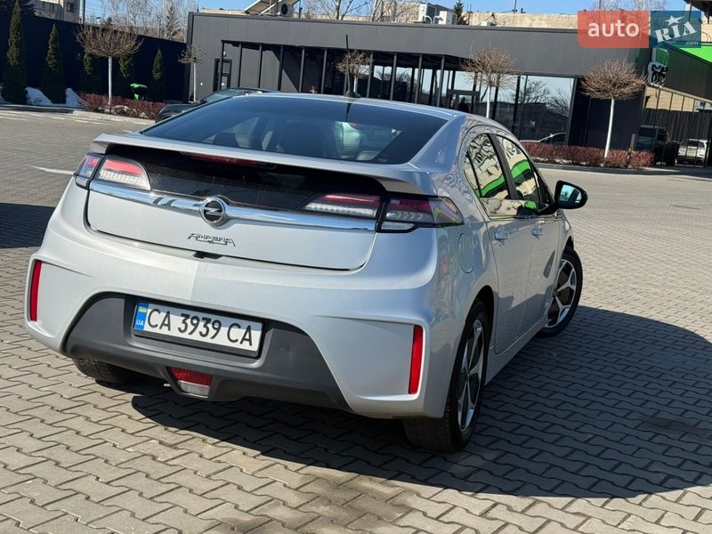 Хэтчбек Opel Ampera 2011 в Черкассах