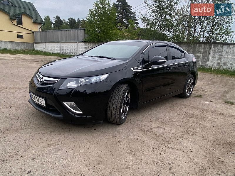Хэтчбек Opel Ampera 2011 в Яворове