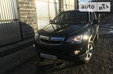 Позашляховик / Кросовер Opel Antara 2012 в 