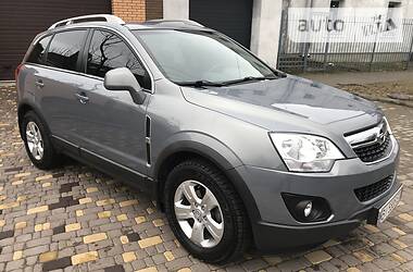 Позашляховик / Кросовер Opel Antara 2013 в 