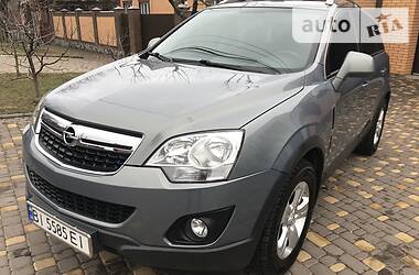 Позашляховик / Кросовер Opel Antara 2013 в 
