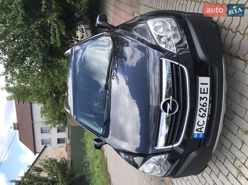Позашляховик / Кросовер Opel Antara 2009 в Луцьку